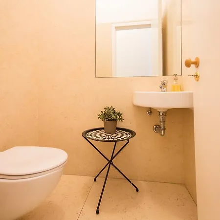 Apartament Feels Like Elevador De Santa Justa Flat Lizbona